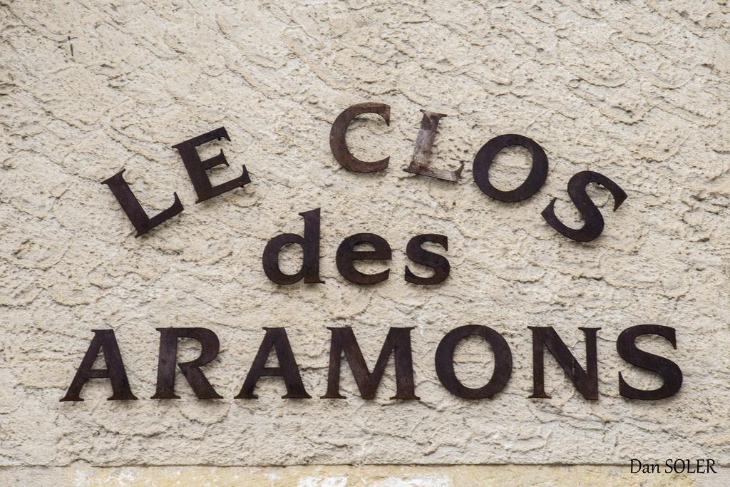 Le Clos Des Aramons Bernis Eksteriør bilde