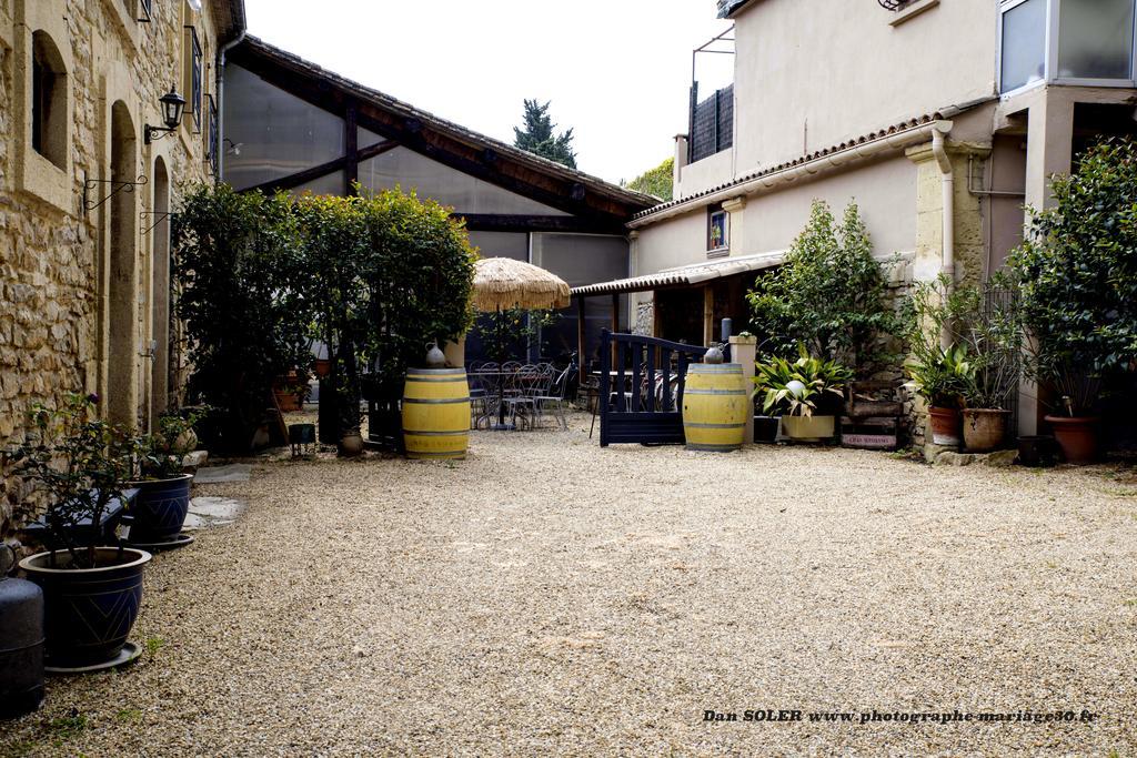 Le Clos Des Aramons Bernis Eksteriør bilde